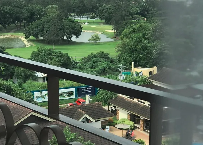 Staycation Nook Between Ayala And Sm Malls Appartement