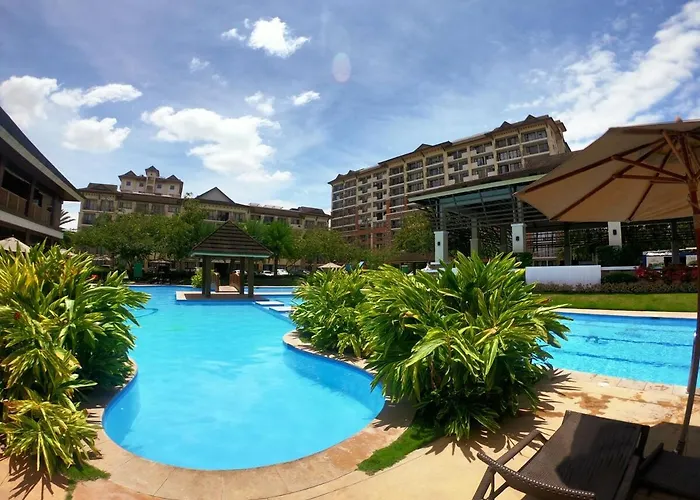 Staycation Nook Between Ayala And Sm Malls *