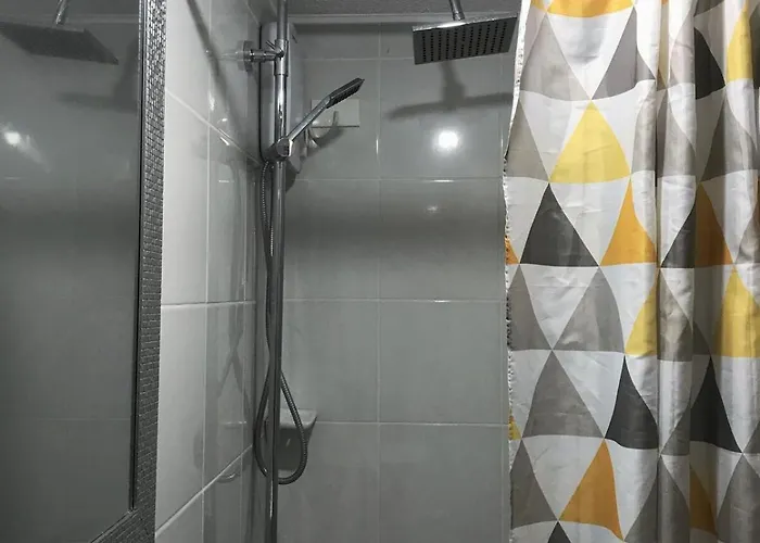 Staycation Nook Between Ayala And Sm Malls