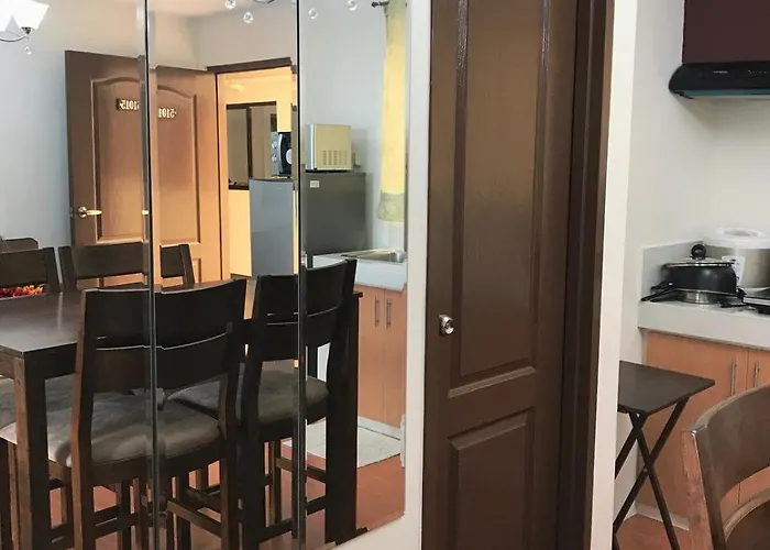 Staycation Nook Between Ayala And Sm Malls