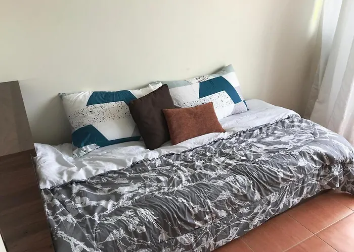 Staycation Nook Between Ayala And Sm Malls Appartement *