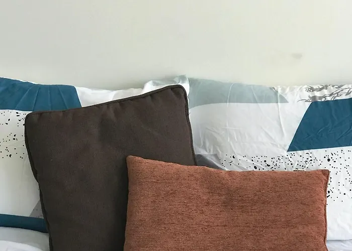 Staycation Nook Between Ayala And Sm Malls